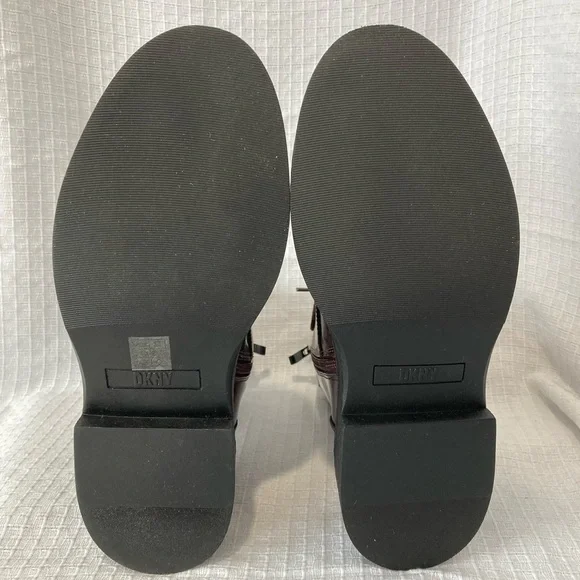 (NIB) Women’s DKNY Malaya Lace-Up Combat Booties - Picture 6 of 7